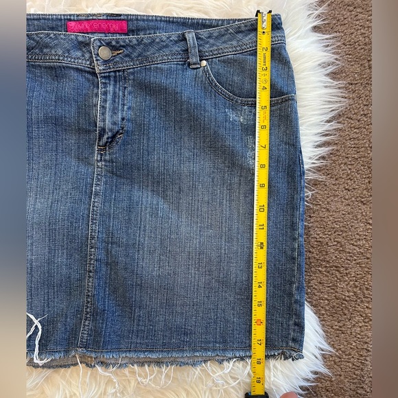 Denim Distressed Skirt Size 16 - Picture 5 of 5